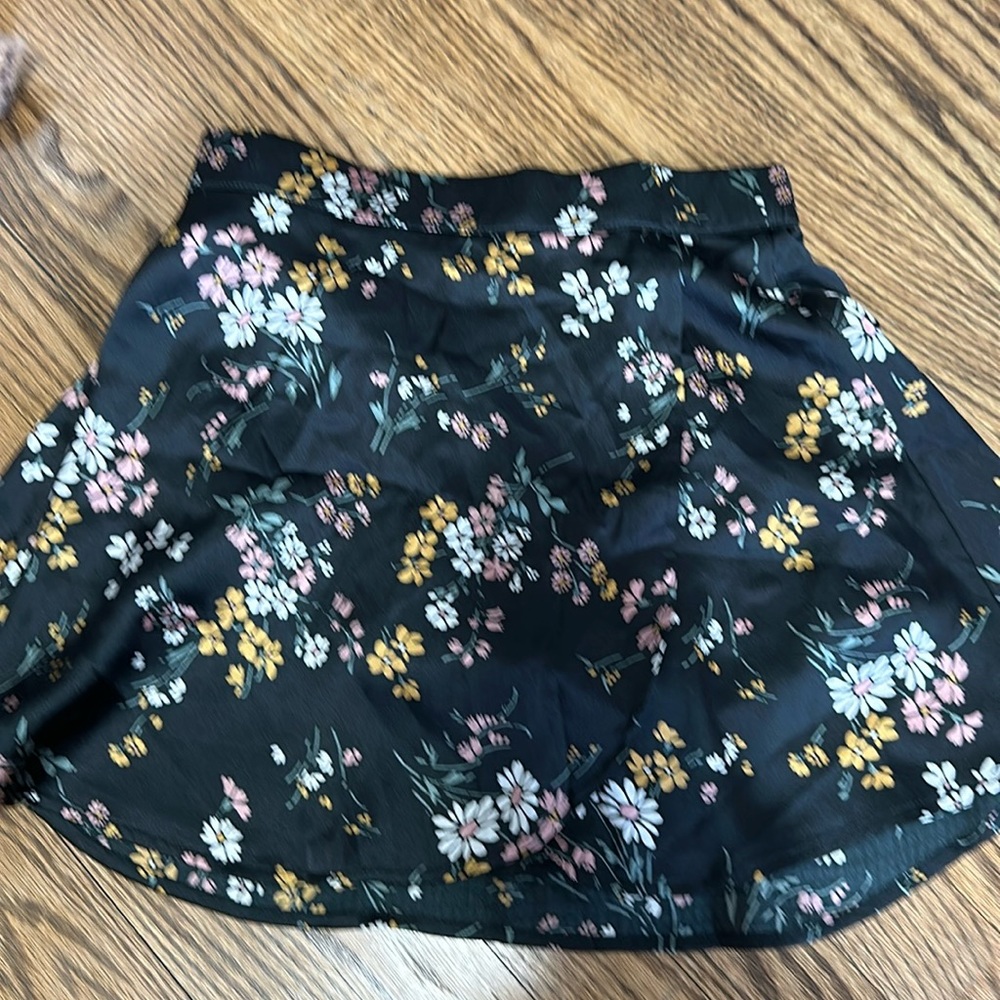 Abercrombie kids satin skirt size 9-10